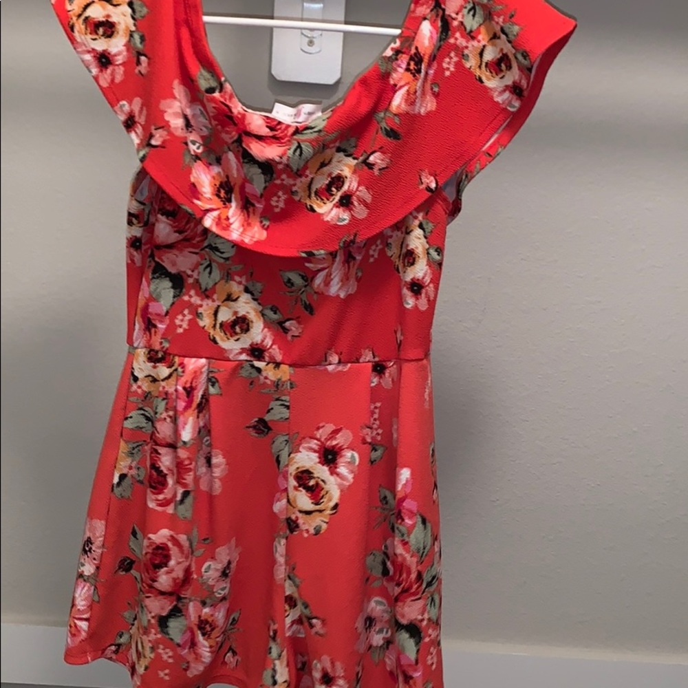 Off the shoulder jumper shorts